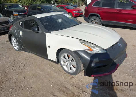 2016 Nissan 370Z Nismo/Nismo Tech/Sport/Sport Tech/Touring z USA, uszkodzony, nr VIN JN1AZ4EH1GM935792